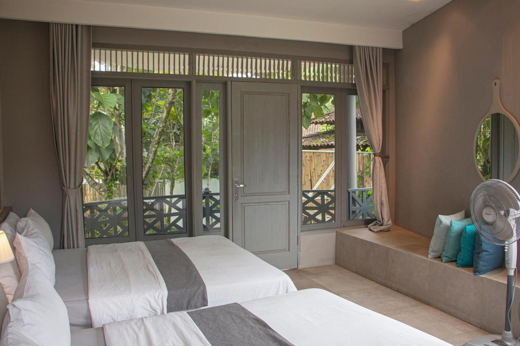 Holy By The 100 Villa Bogor